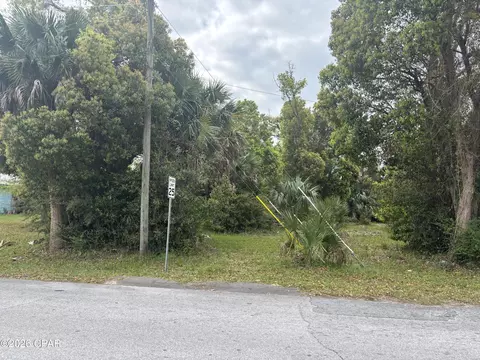 710 E 8th St, Panama City, FL 32401