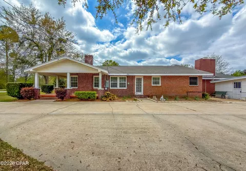 15870 SE Pear St, Blountstown, FL 32424
