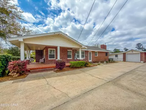 15870 SE Pear St, Blountstown, FL 32424