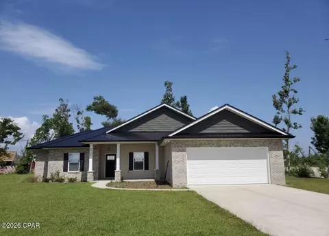 2700 Denise Dr, Panama City, FL 32405