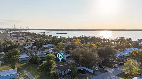 19 Wood Ave, Panama City, FL 32404