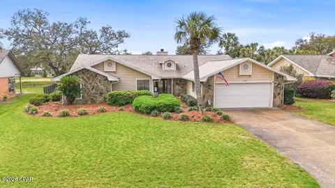 1009 Barracuda Dr, Panama City, FL 32408