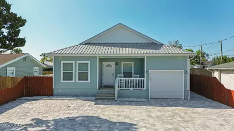 3621 Biltmore Dr, Panama City Beach, FL 32408
