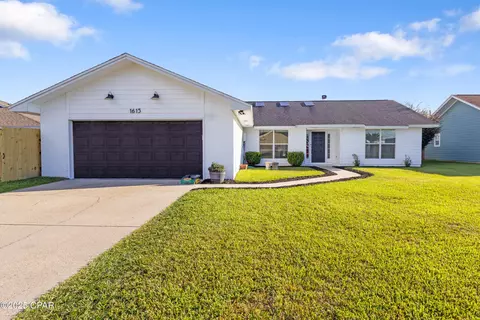 1615 Santa Anita Dr, Lynn Haven, FL 32444