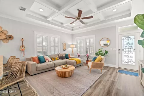 327 Memory Ln, Panama City Beach, FL 32413
