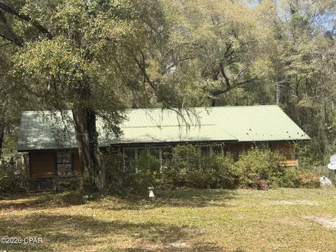 5198 Millers Ferry Rd, Vernon, FL 32462