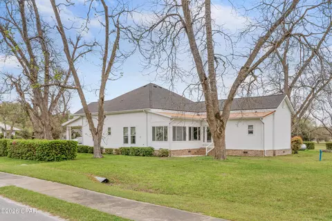 Exterior - 5349 10th St, Malone, FL 32445 photo 3 of 9