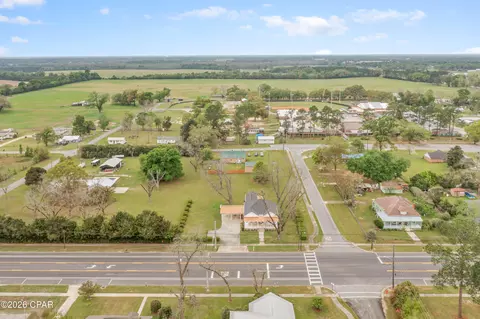 View/Area - 5349 10th St, Malone, FL 32445 photo 2 of 11