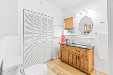 Bath - 5349 10th St, Malone, FL 32445 photo 2 of 4
