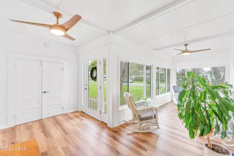 Exterior - 5349 10th St, Malone, FL 32445 photo 7 of 9