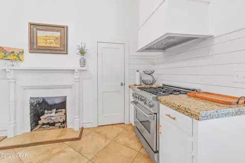Kitchen - 5349 10th St, Malone, FL 32445 photo 2 of 4