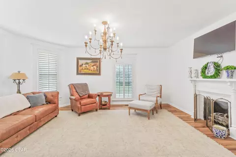 Living - 5349 10th St, Malone, FL 32445 photo 2 of 2