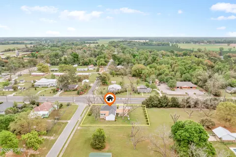 View/Area - 5349 10th St, Malone, FL 32445 photo 9 of 11