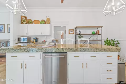Kitchen - 5349 10th St, Malone, FL 32445 photo 3 of 4