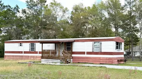241 Leonardo Ln, Defuniak Springs, FL 32433