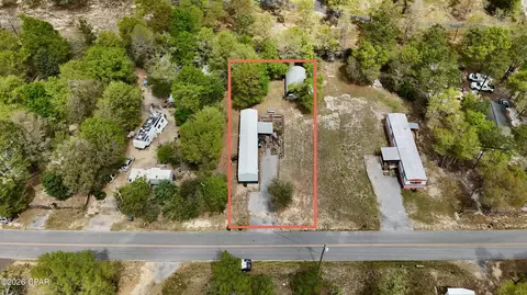 221 Leonardo Ln, Defuniak Springs, FL 32433