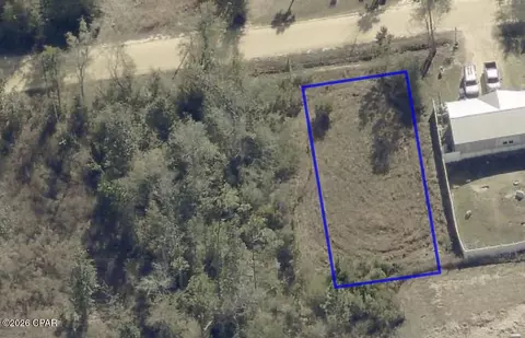 11813 Laurel St, Fountain, FL 32438
