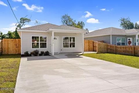 709 E 10th Ct, Panama City, FL 32401