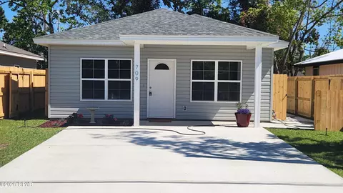 709 E 10th Ct, Panama City, FL 32401