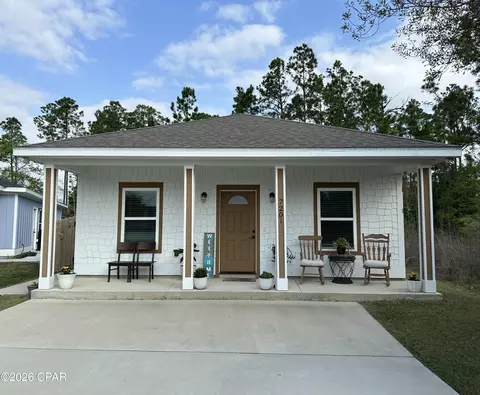 7201 Lake Suzzanne Way, Panama City, FL 32404