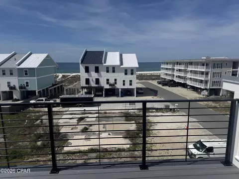111 S 38th St #7, Mexico Beach, FL 32456