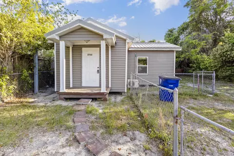 2722 E 6th St, Panama City, FL 32401