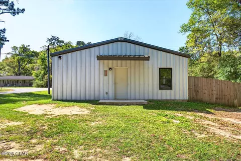 845 Faith Ave, Graceville, FL 32440