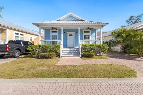 5813 Jasmine Ct, Panama City, FL 32404