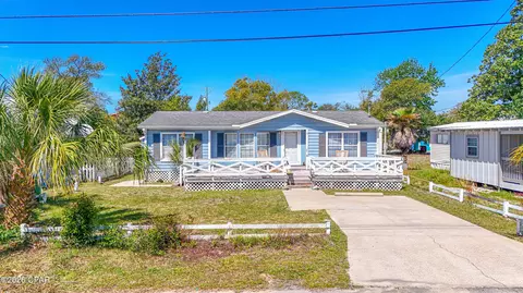 307 Carol Pl, Panama City Beach, FL 32413
