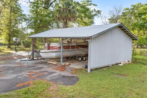 Exterior - 872 1st St, Chipley, FL 32428 photo 7 of 8