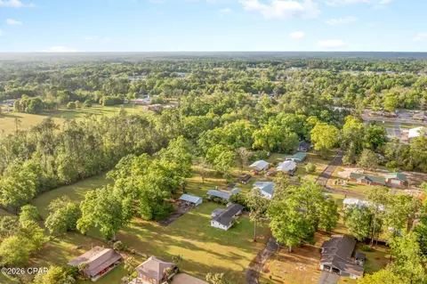 View/Area - 872 1st St, Chipley, FL 32428 photo 6 of 8