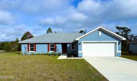 2230 Gallagher Dr, Chipley, FL 32428