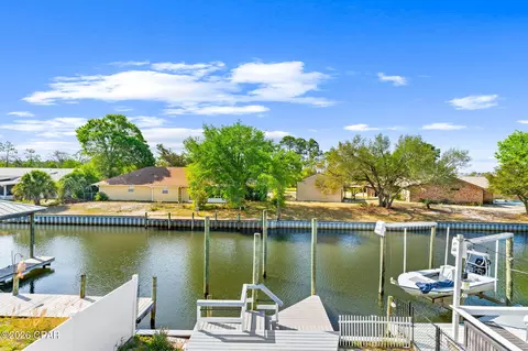 1211 Capri Dr, Panama City, FL 32405