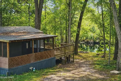 376 Stillwater Rd, Freeport, FL 32439