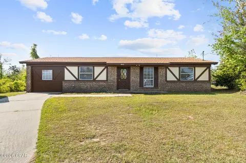1302 Pinnacle Pines Rd, Panama City, FL 32404
