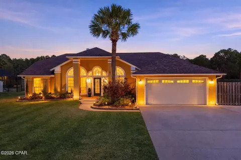258 Eagle Dr, Panama City Beach, FL 32407