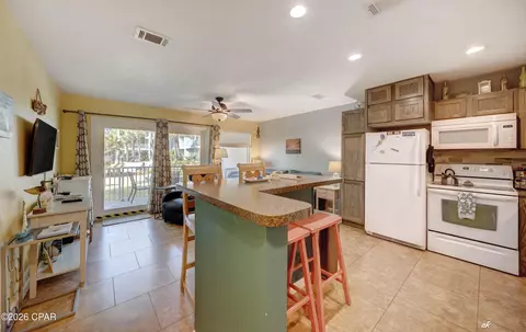 6205 Thomas Dr #2F, Panama City, FL 32408