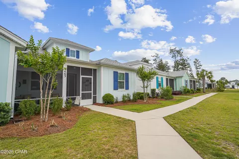8463 Landshark Blvd, Panama City Beach, FL 32413
