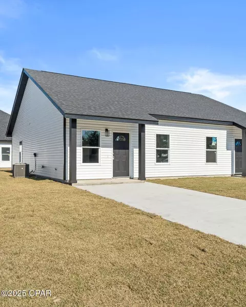 3205 E 2nd Pl, Panama City, FL 32401