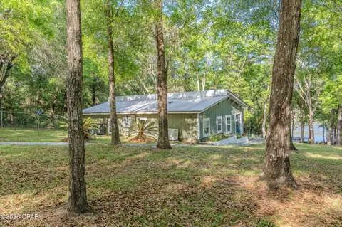 4651 Moss Hill Rd, Chipley, FL 32428