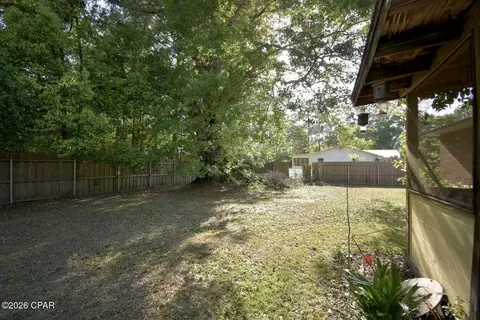 Exterior - 1395 Warren Ave, Chipley, FL 32428 photo 6 of 12