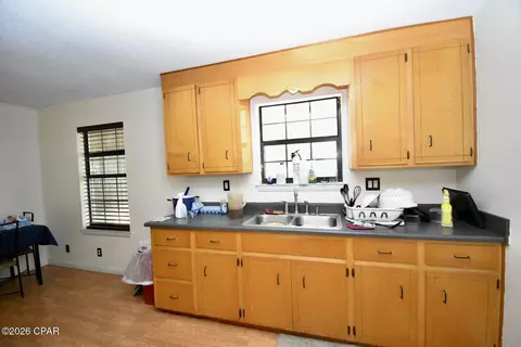 Kitchen - 1395 Warren Ave, Chipley, FL 32428 photo 2 of 4