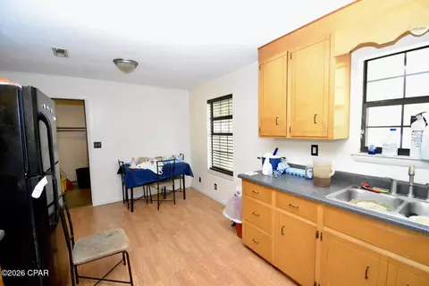 Kitchen - 1395 Warren Ave, Chipley, FL 32428 photo 1 of 4