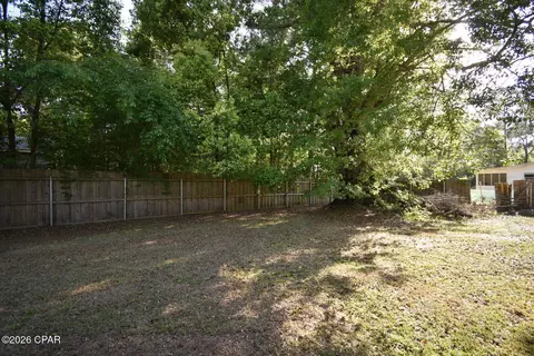 Exterior - 1395 Warren Ave, Chipley, FL 32428 photo 7 of 12