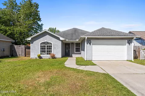 2746 Ravenwood Ct, Lynn Haven, FL 32444