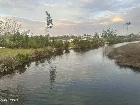 424 Viola Ave, Panama City, FL 32404