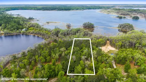 0 Cypress Ln, Chipley, FL 32428