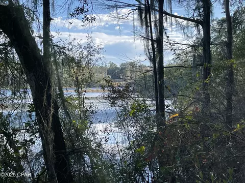 0000 Bent Oaks Rd, Chipley, FL 32428