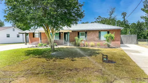 810 Alabama Ave, Lynn Haven, FL 32444