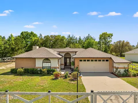 2199 Sunny Hills Blvd, Chipley, FL 32428